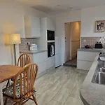 Restful Harbourside With Garden Apartment Bristol