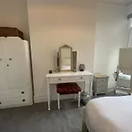 Appartement Restful Harbourside With Garden *