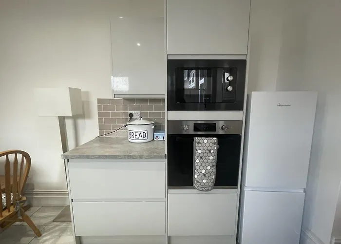 Restful Harbourside With Garden Appartamento