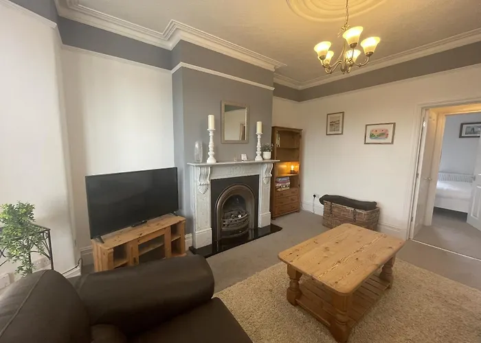 Restful Harbourside With Garden Bristol