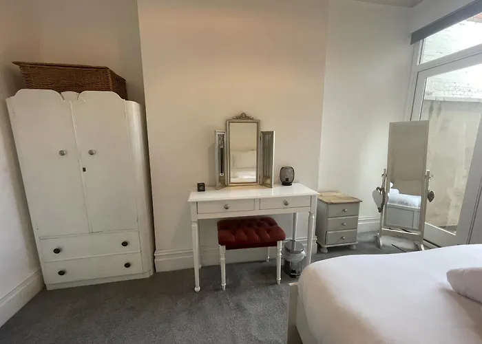 Apartment Restful Harbourside With Garden *